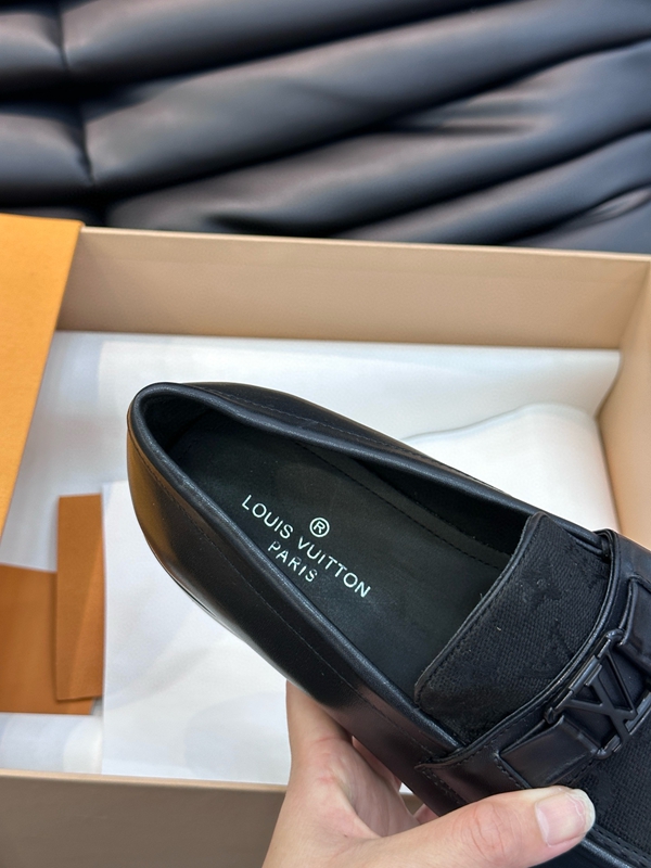 ルイヴィトン靴角部分ディテール